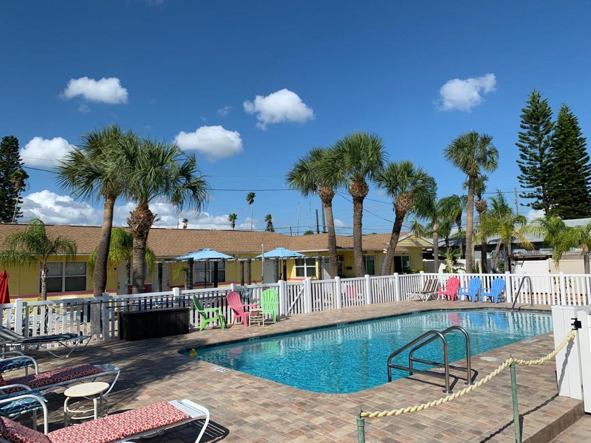 Bella Sirena Inn 圣徒皮特海滩 外观 照片